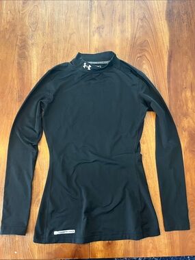 Under Armour Black Women’s Long-Sleeve Top/Base Layer
